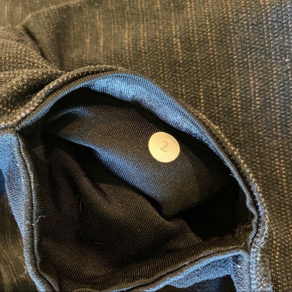 LULULEMON navy wunder under crops 2 leggings - Picture 3 of 7